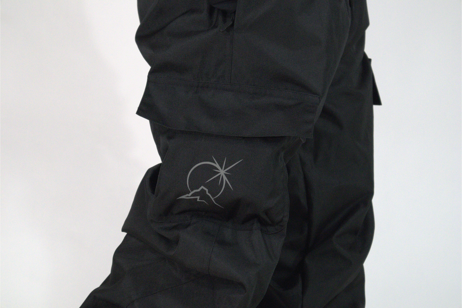 Forstline Baggy Snow Pants - Hard Fabric - Polar Pursuit Black color on a white background.
